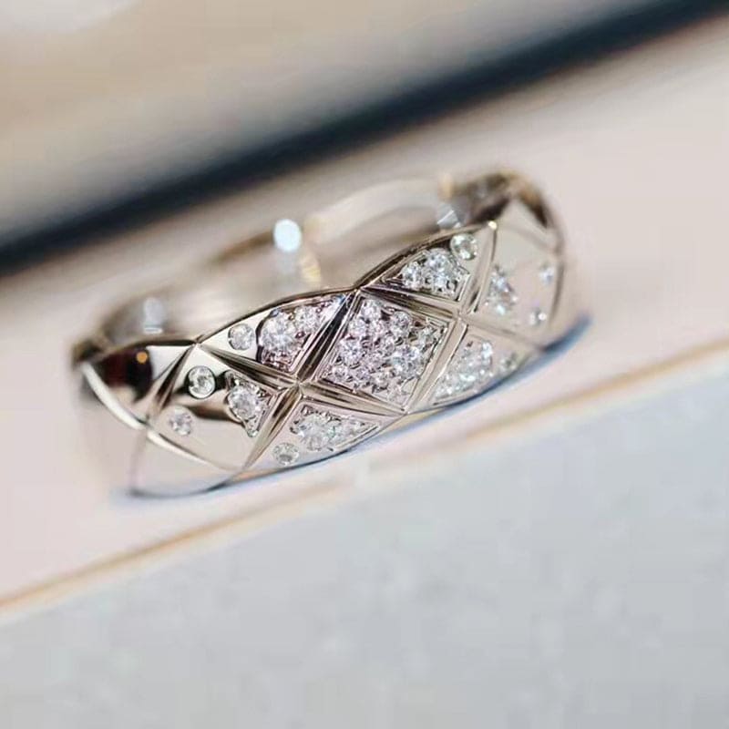 Chanel Coco Crush Diamond Ring - 18K White Gold