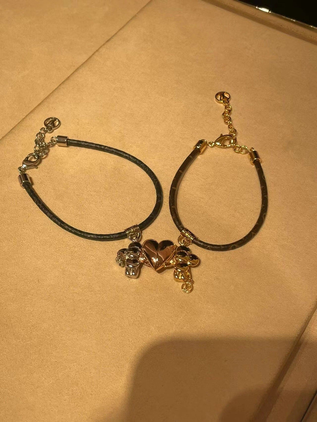 Louis Vuitton Vivienne Amour One Set Bracelet