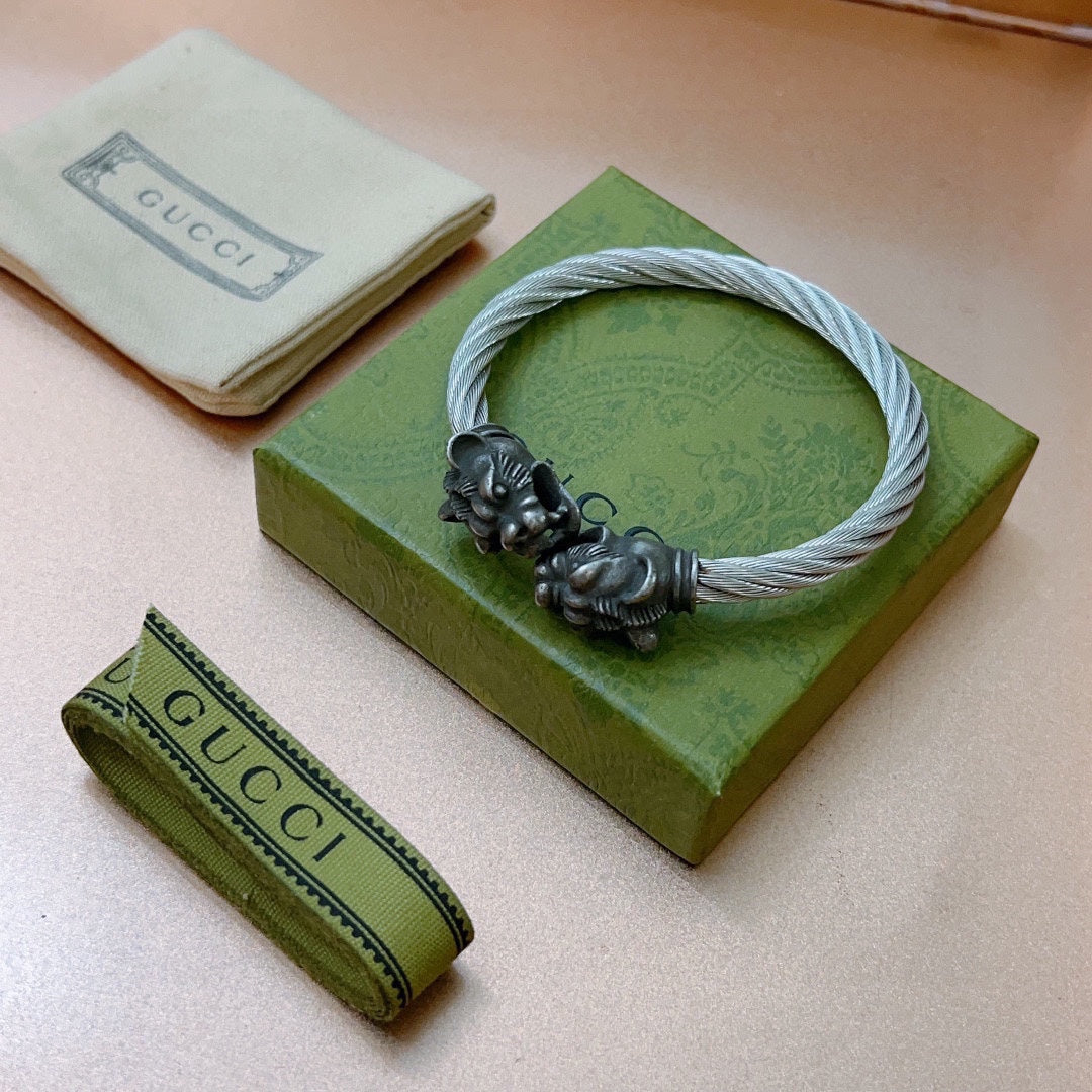 Gucci Double G Double Tiger Head Vintage Bracelet