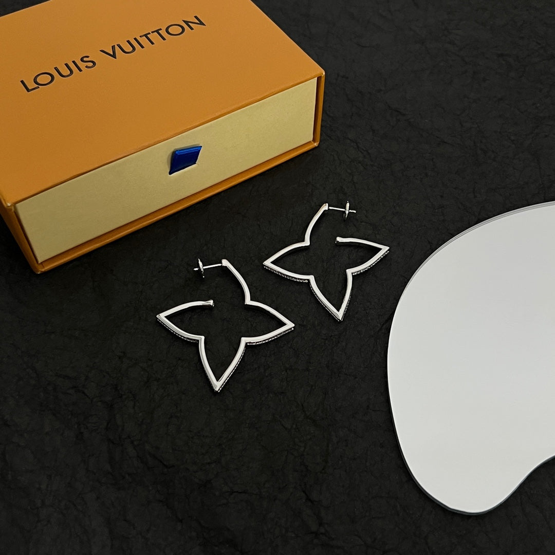 Louis Vuitton Debuts Blossom Earrings - 18K White Gold