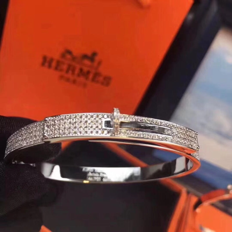 Hermes Kelly Moissanite Bracelet - 18K Yellow Gold