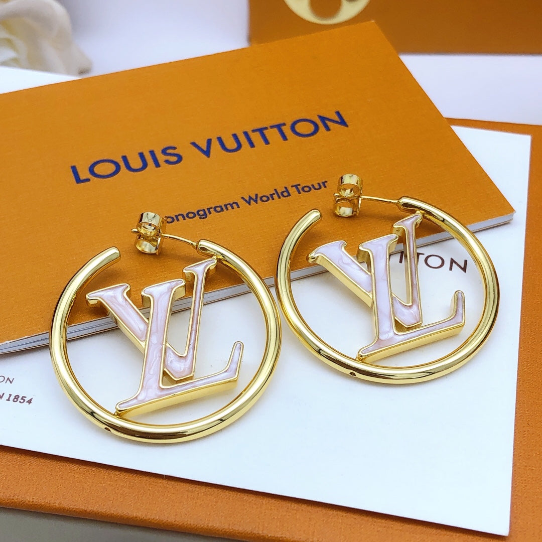Louis Vuitton Louise Hoop Pearl Earrings - 18K Gold