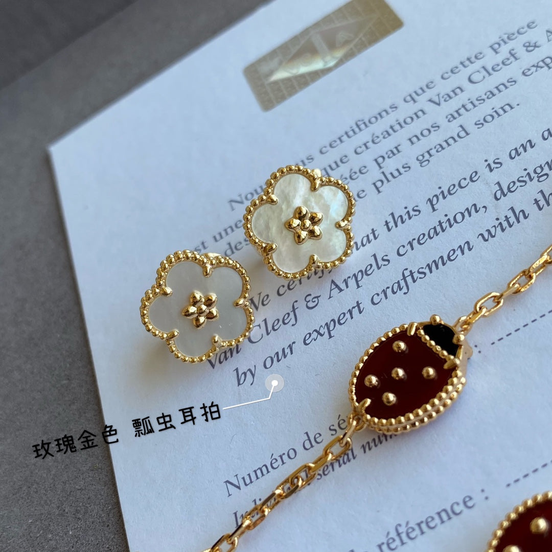 Lucky Spring Plum Blossom Earrings - 18K Gold