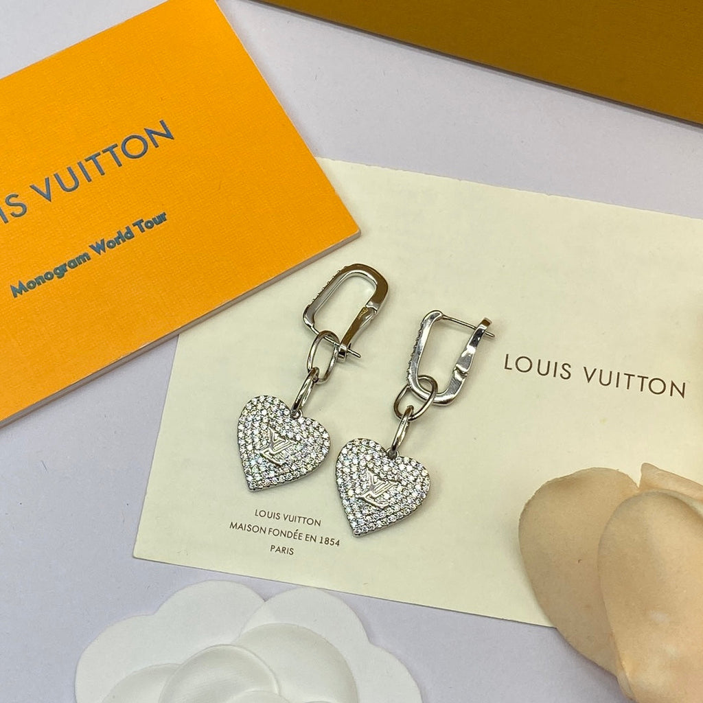 Louis Vuitton Diamond Heart Earrings - 18K Gold