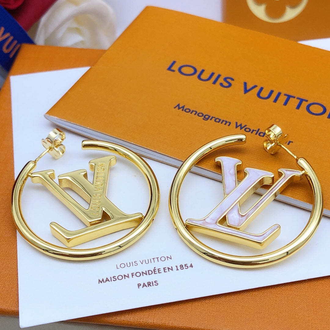 Louis Vuitton Louise Hoop Pearl Earrings - 18K Gold