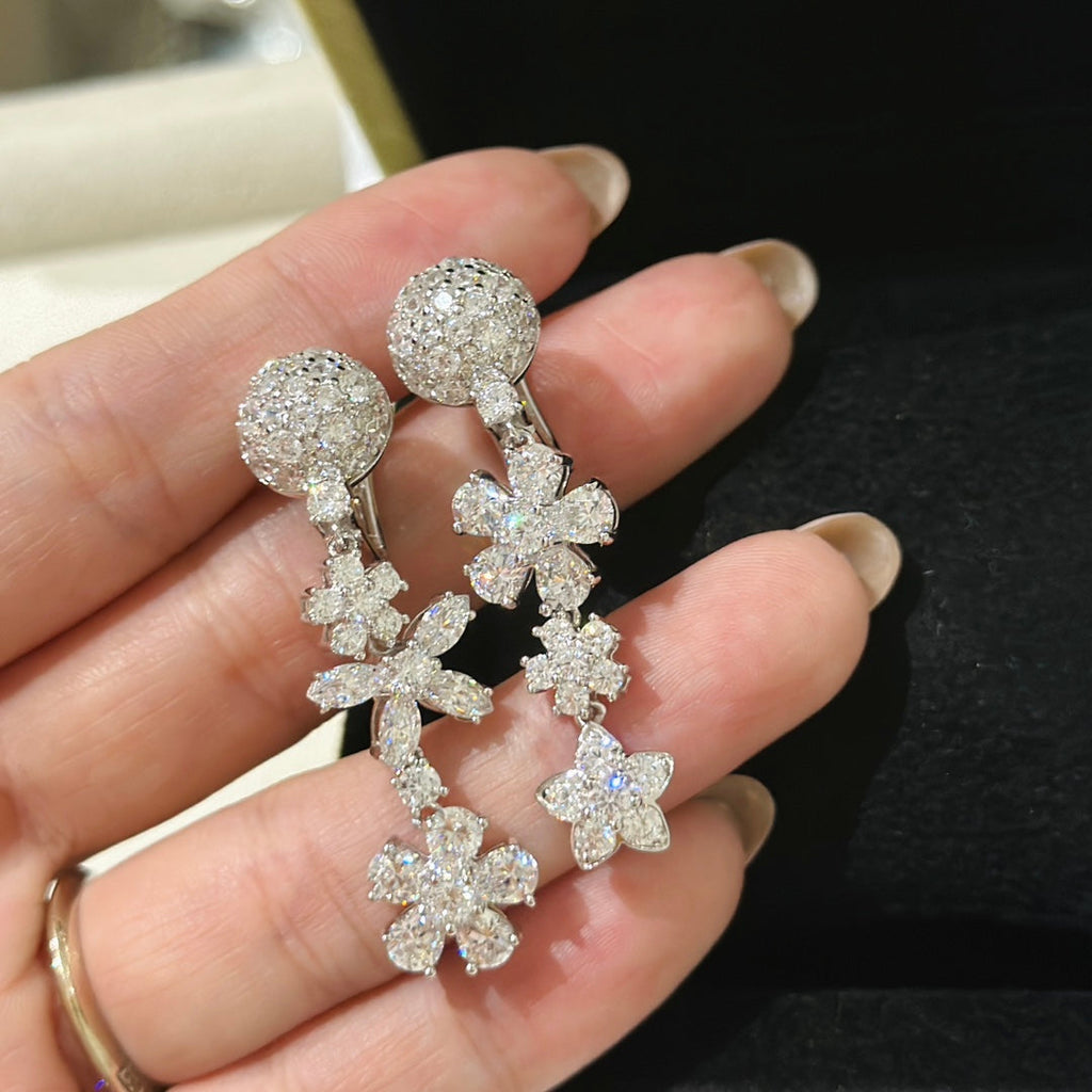 Folie Des Pres Earrings - 18K White Gold