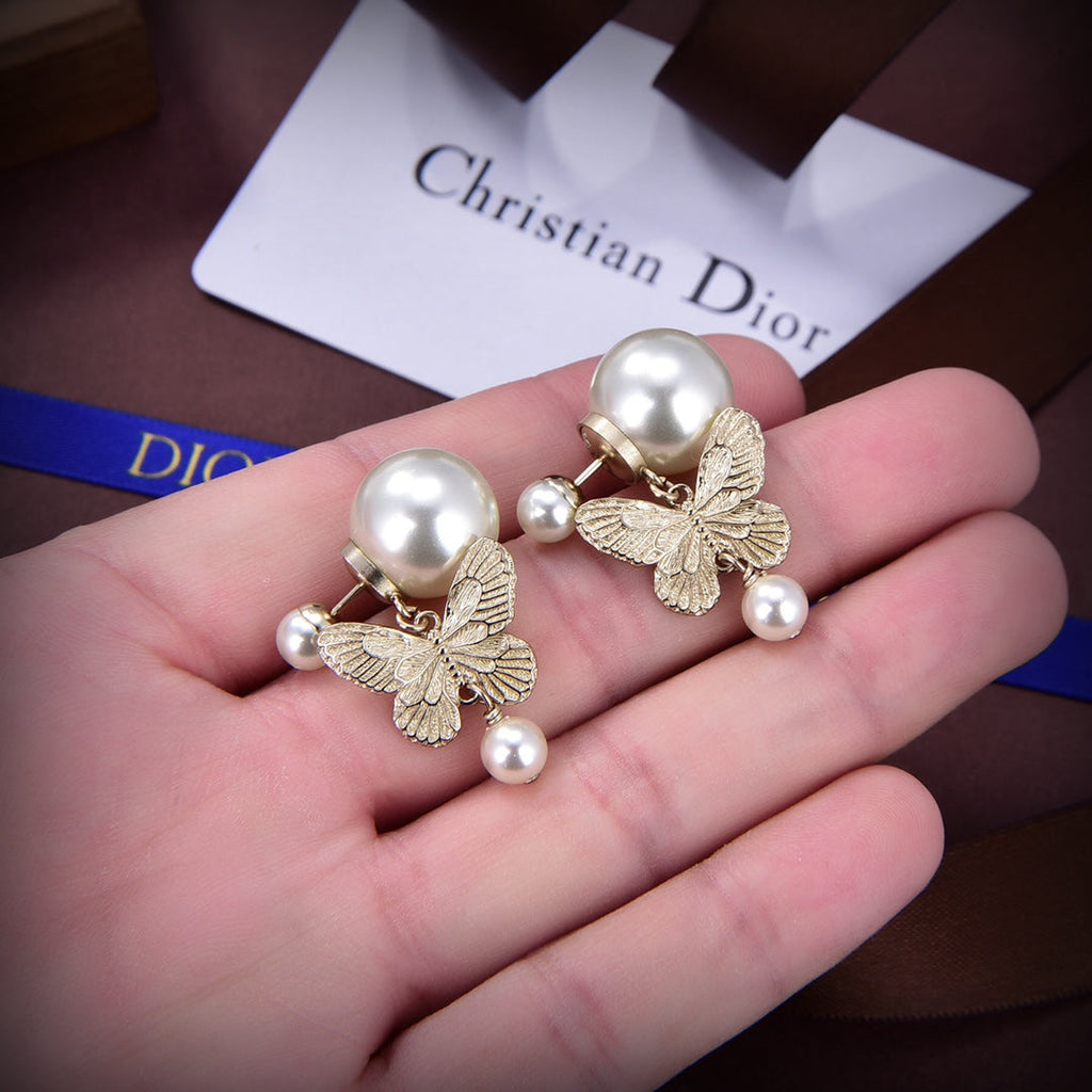 Dior Tribales Pearl Earrings
