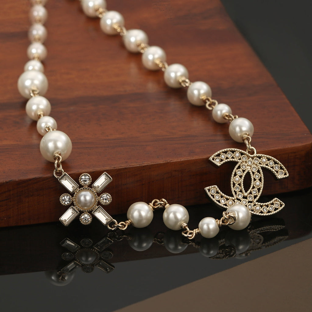 Chanel Flower Pearl Necklace