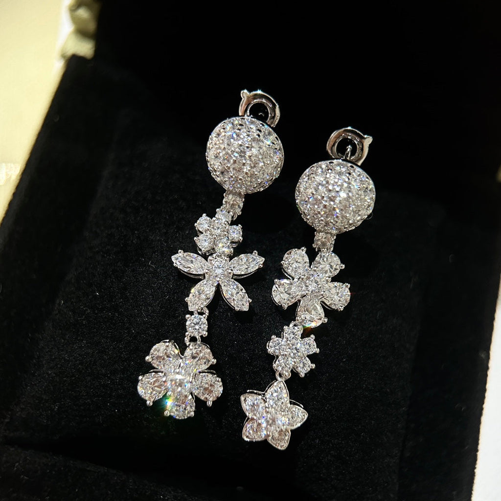 Folie Des Pres Earrings - 18K White Gold