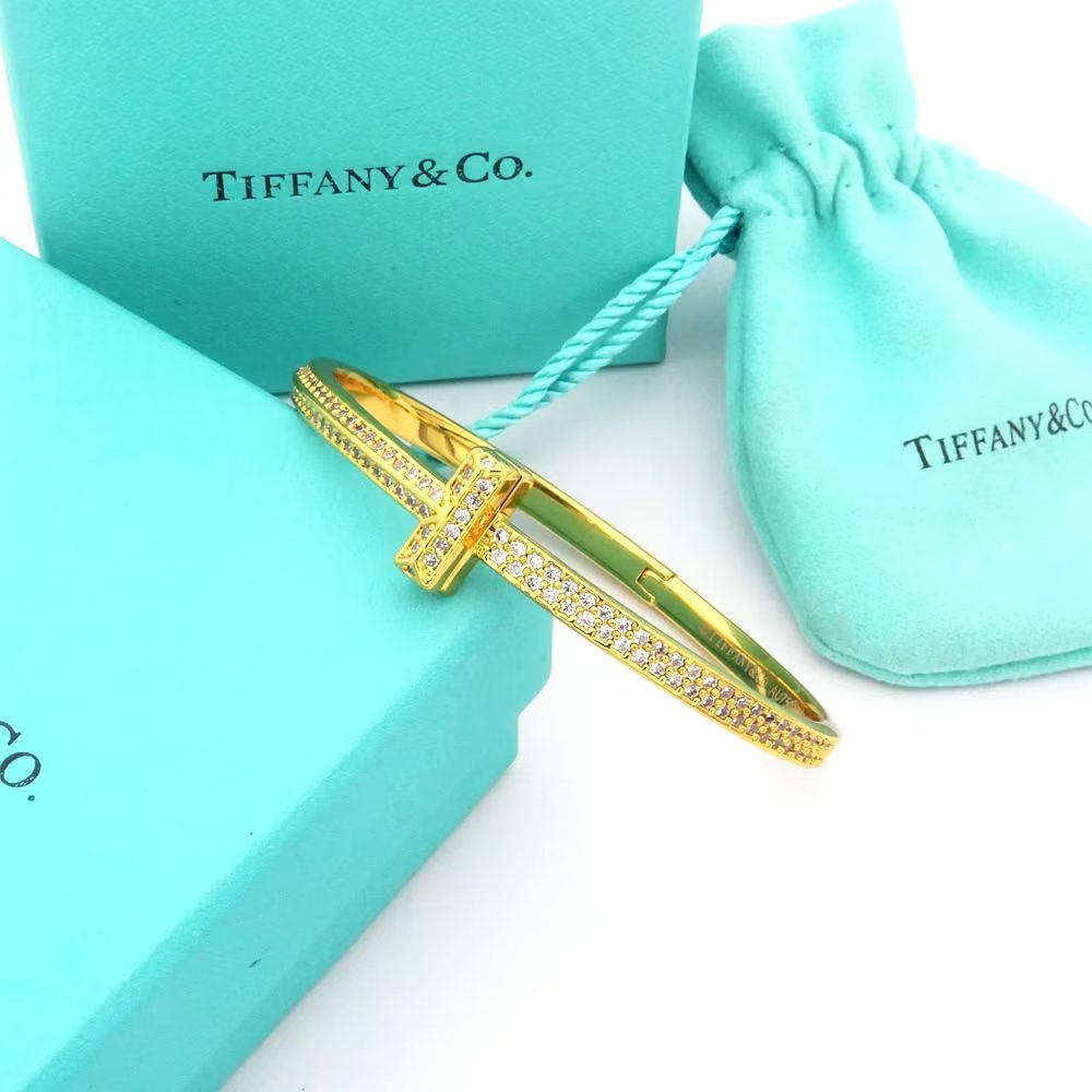 T1 Wide Diamond Bangle Bracelet - 18K Gold