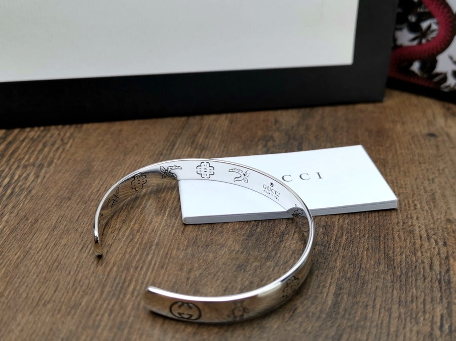 Gucci Double G Blind For Love Bracelet
