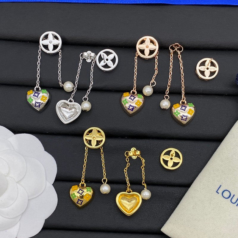 Louis Vuitton Diamond Pearl Drop Earrings - 18K Gold